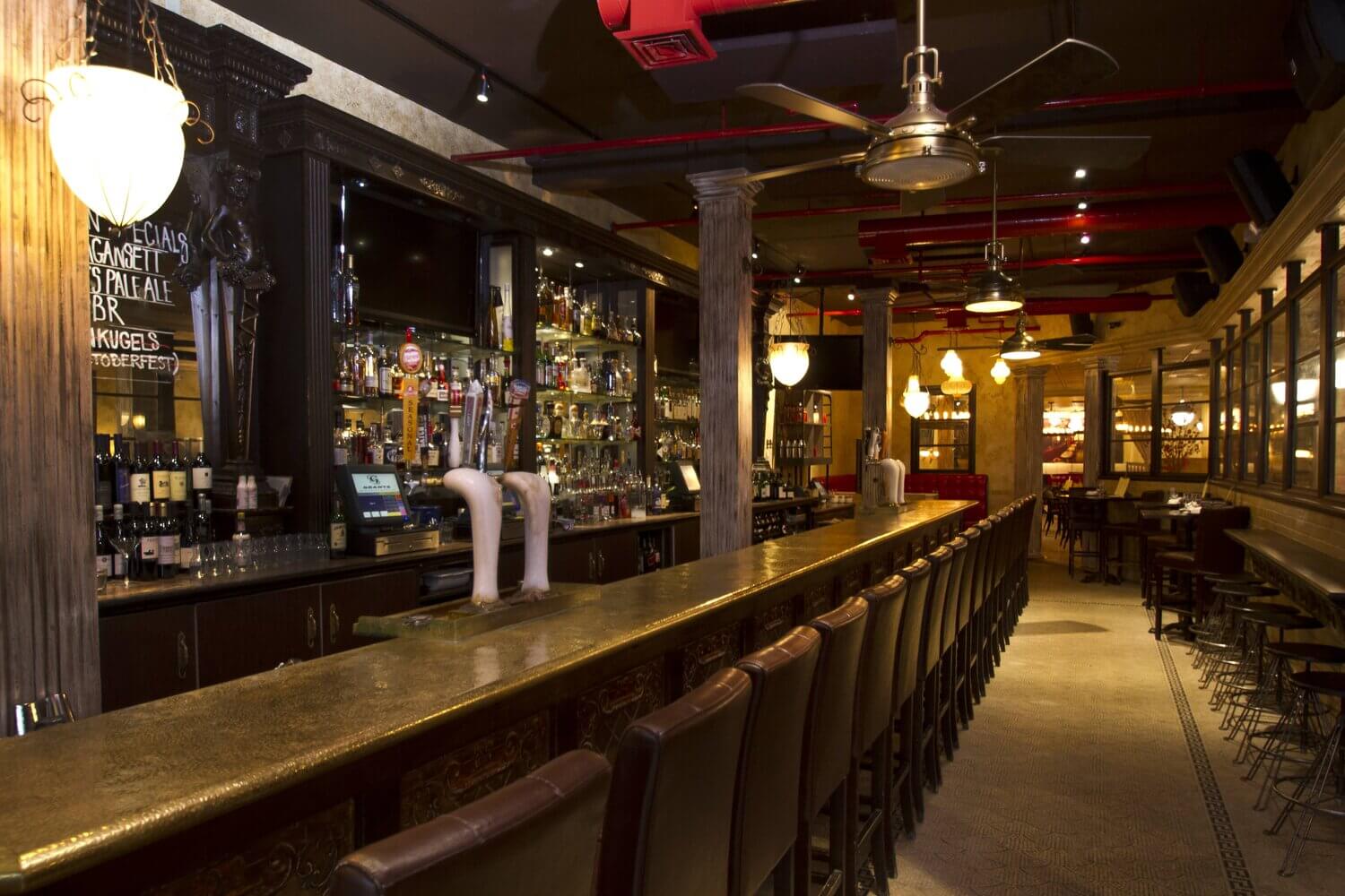 kellie_burke_grants_bar